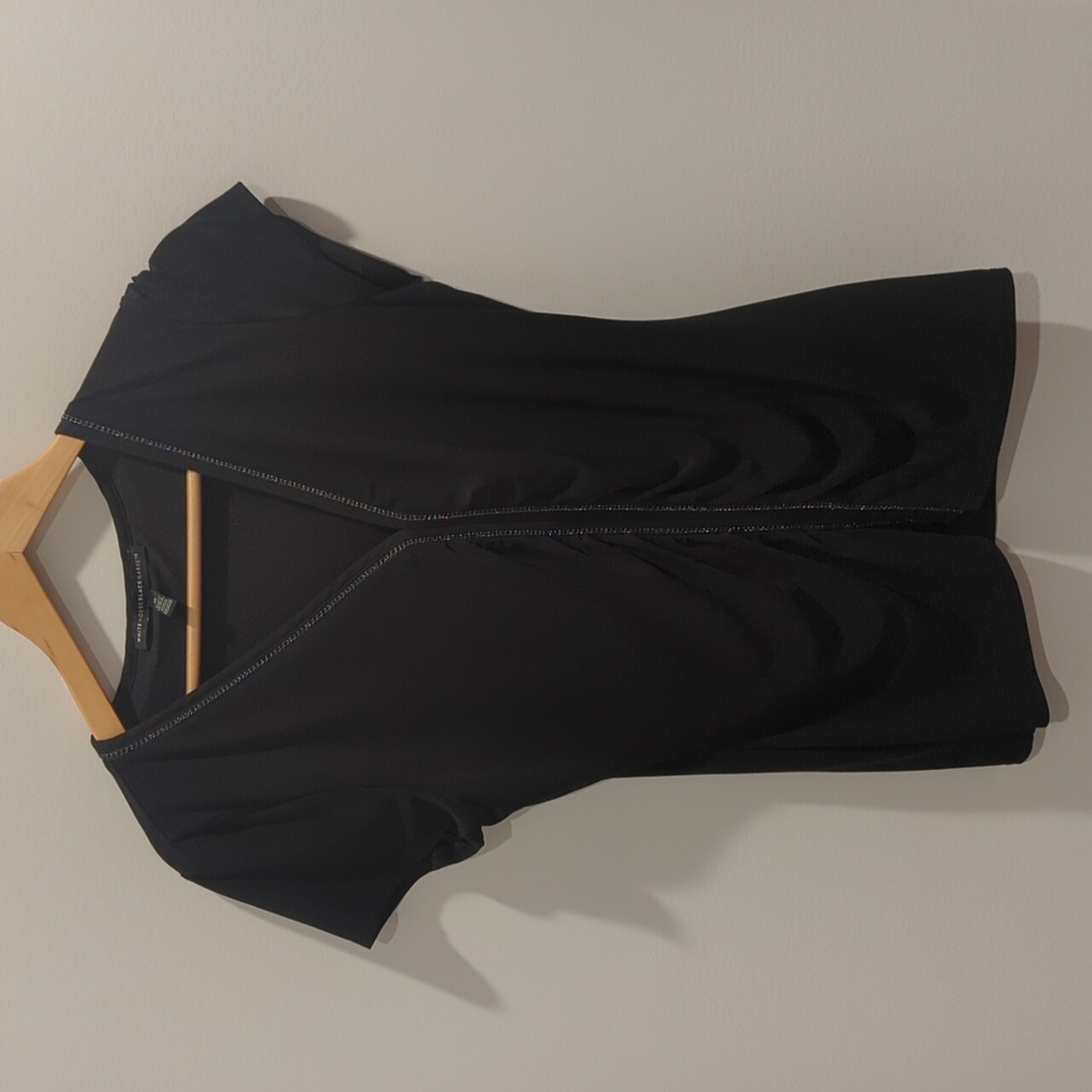 WHBM black classy T White House Black Market